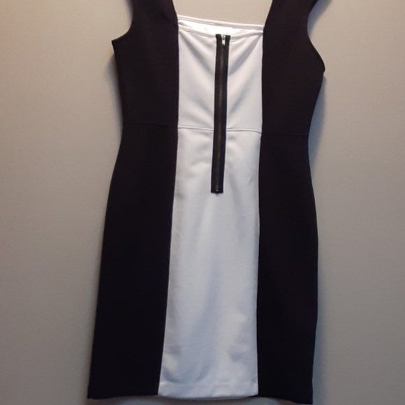 Worthington Dress - Picture 4 of 5